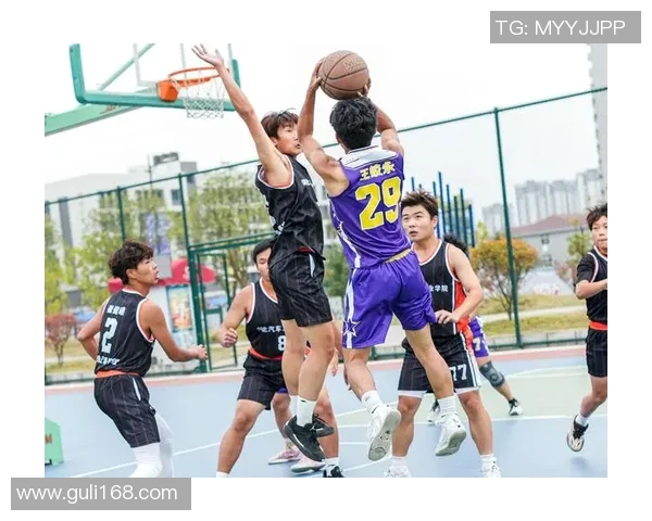 广州篮球队的拼搏之路与城市联赛的荣耀追寻